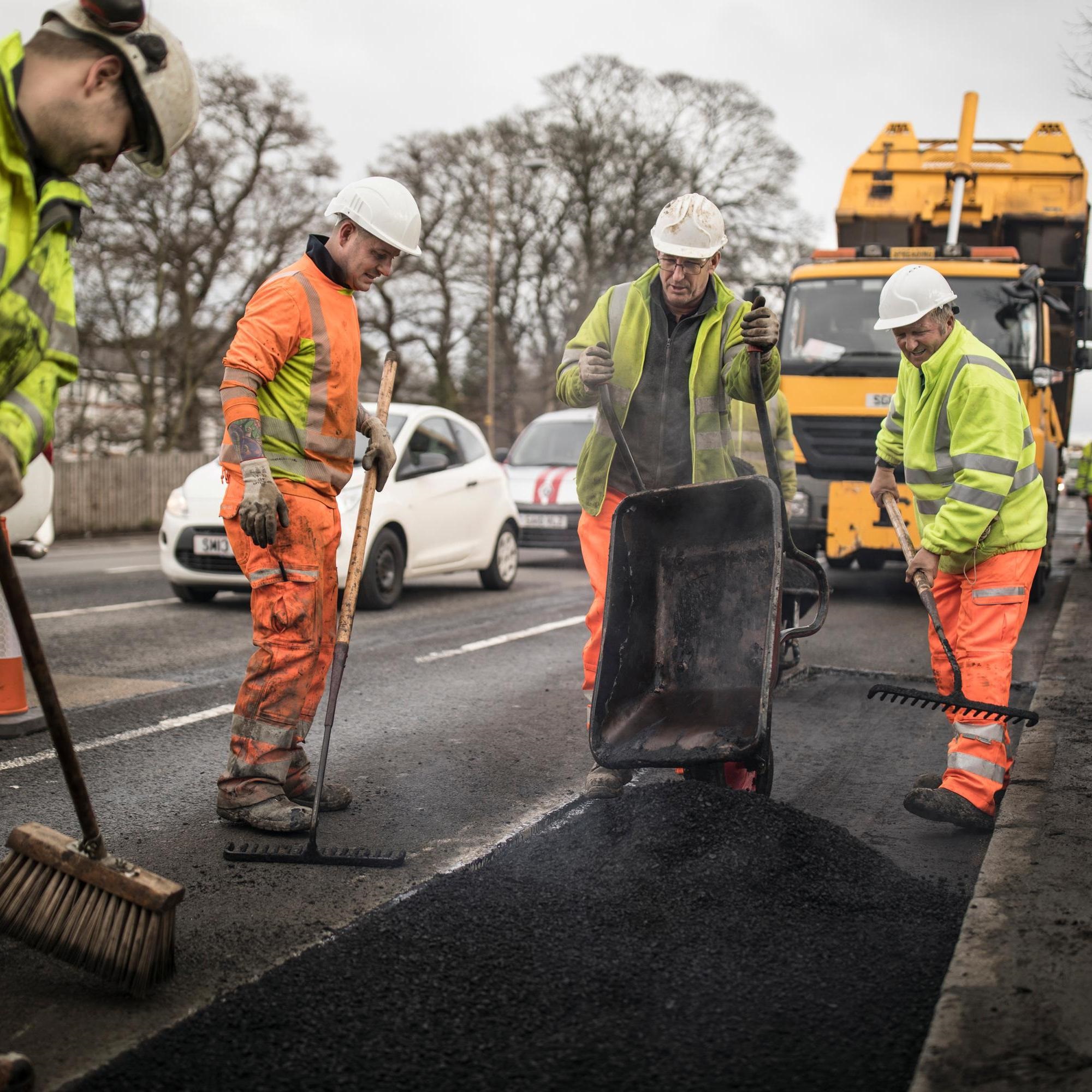 How To Know About The Best Pothole Repairing Experts? 1