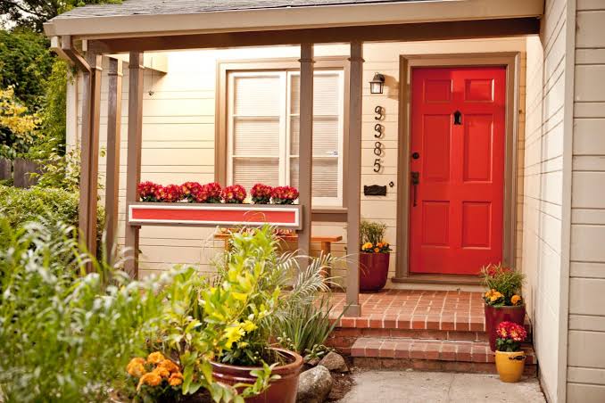 Curb Appeal Ideas That are Pocket Friendly