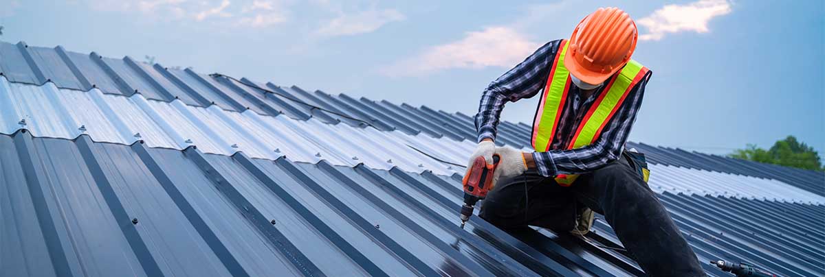 Why More Homeowners Are Rethinking Their Roofing Material 3 Why More Homeowners Are Rethinking Their Roofing Material 1